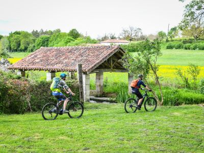 Vélo au camping des Tourbières